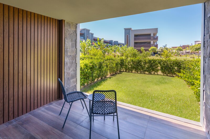 Jacaranda Luxury 85