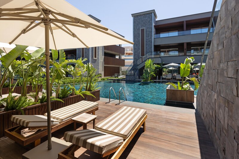 Jacaranda Luxury 86