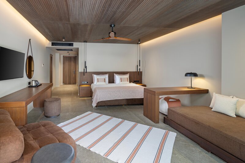 Jacaranda Luxury 110
