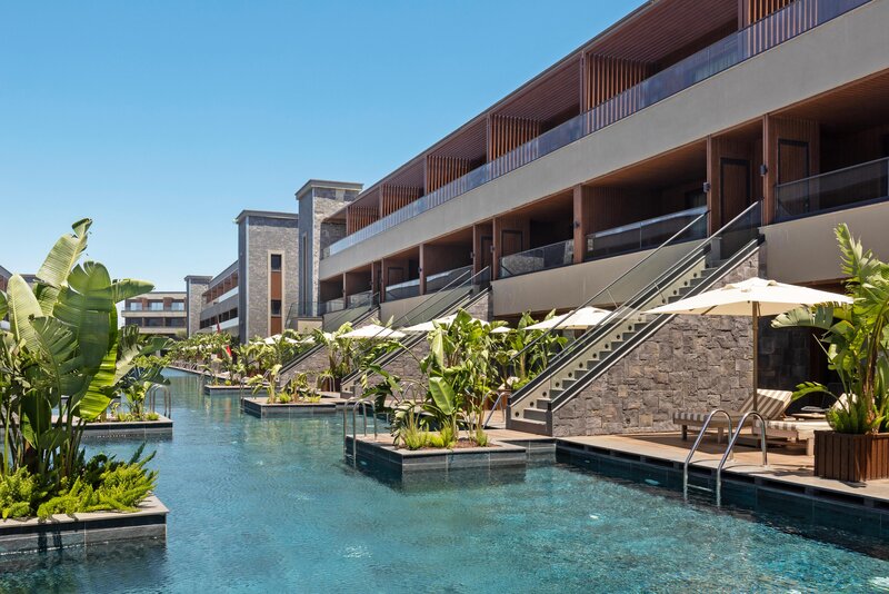 Jacaranda Luxury 132