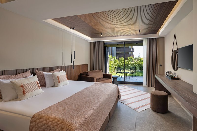 Jacaranda Luxury 27