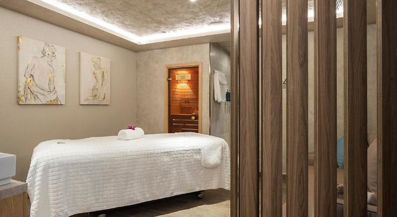 DoubleTree by Hilton Plovdiv Center 3