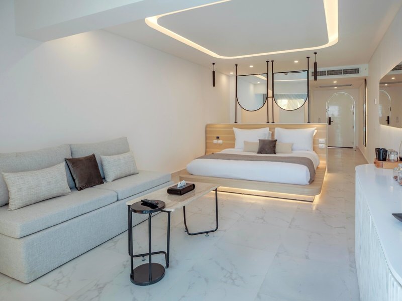 White Hills 36