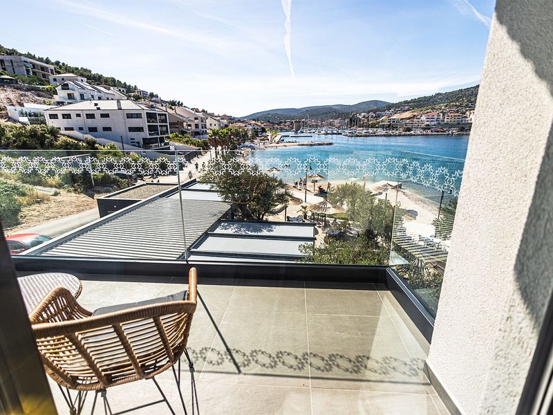 Marinus Beach Hotel 1