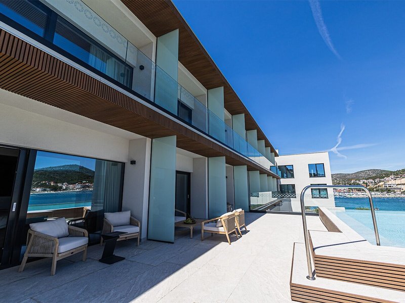Marinus Beach Hotel 5
