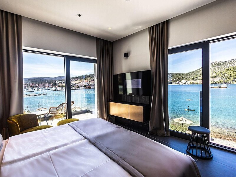 Marinus Beach Hotel 6
