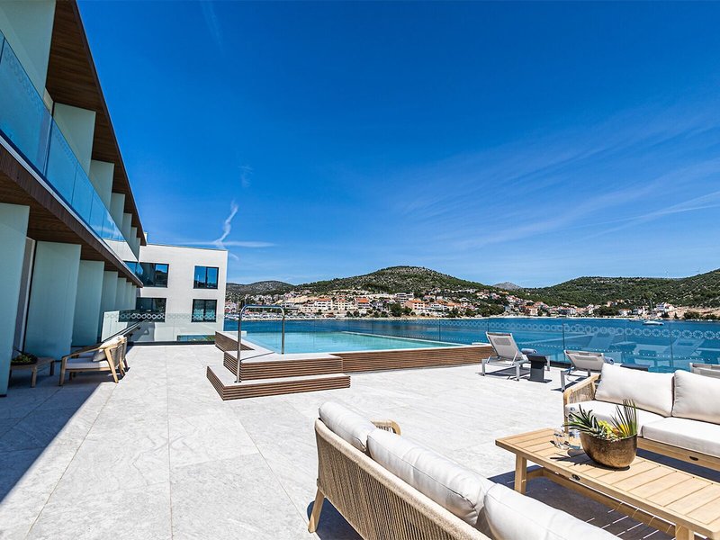Marinus Beach Hotel 16