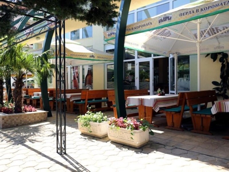 Sunny Day Club Hotel 10