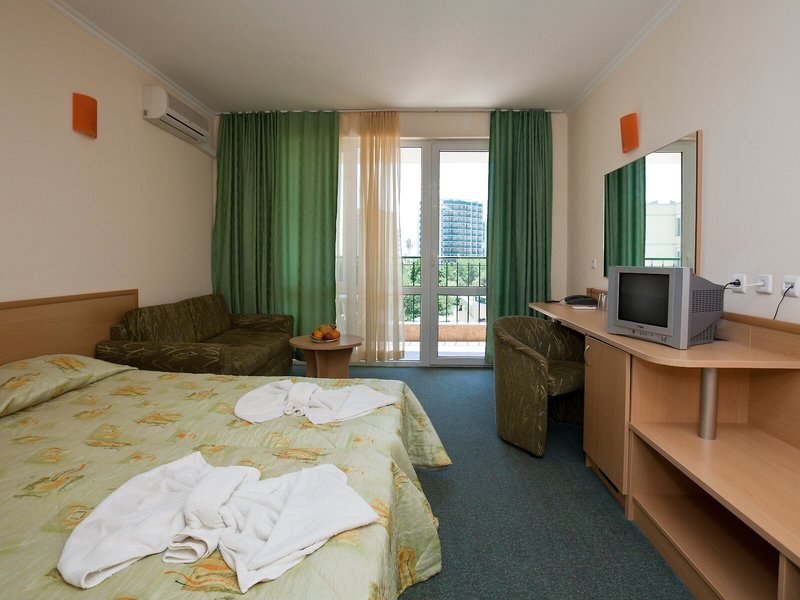 Sunny Day Club Hotel 14