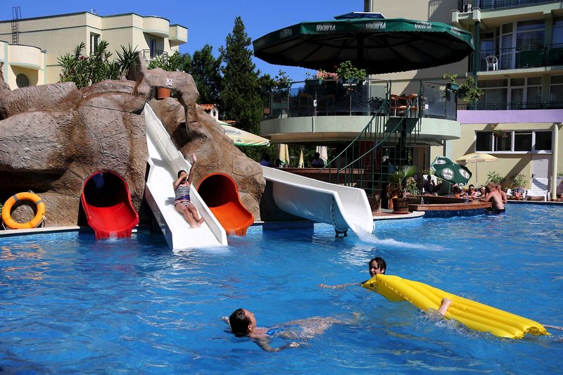 Sunny Day Club Hotel 4