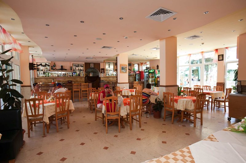 Sunny Day Club Hotel 5