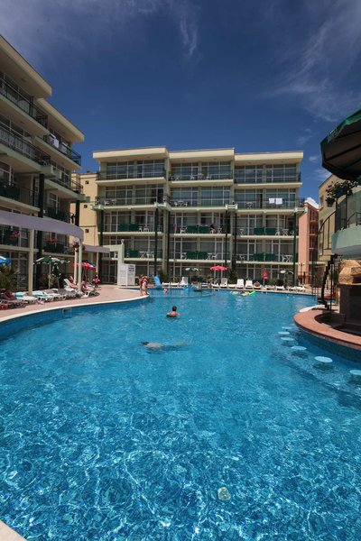 Sunny Day Club Hotel 7