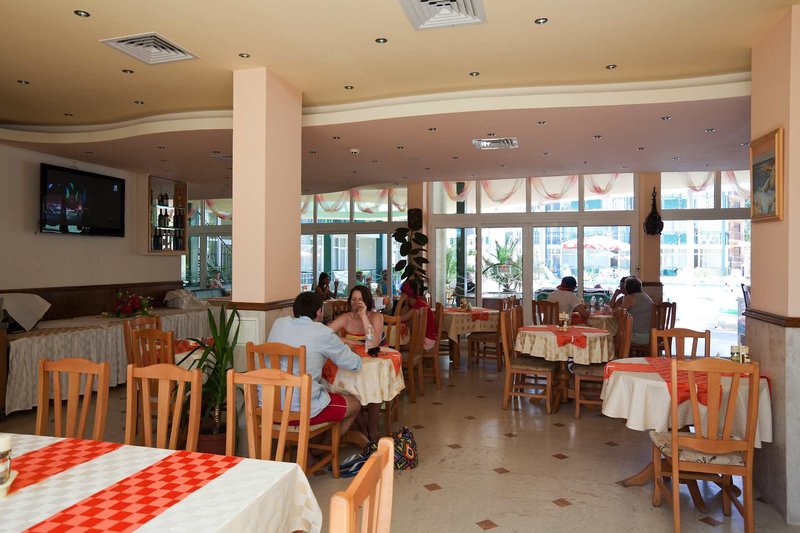 Sunny Day Club Hotel 11
