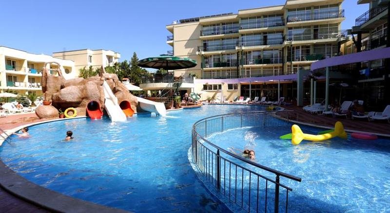 Sunny Day Club Hotel 4