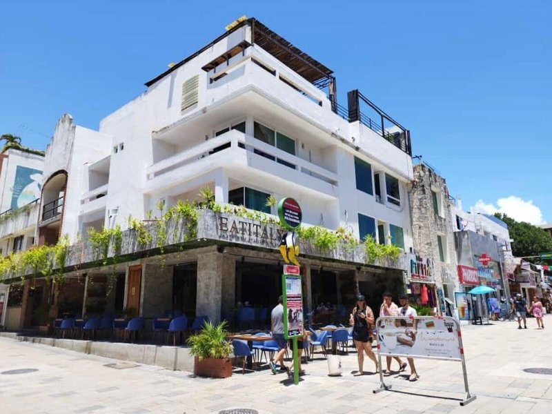 The BLVD Hotel 1