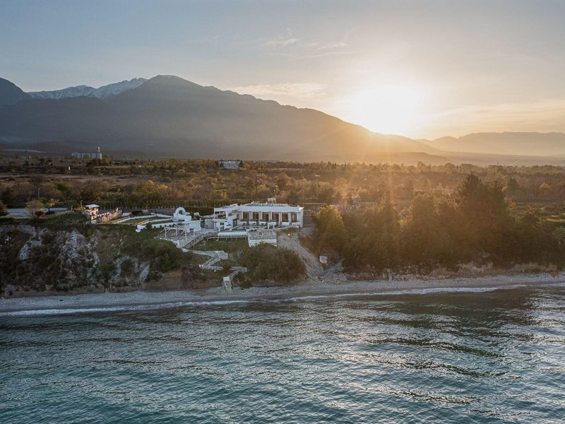 Akrotiri Olympus Luxury Suites 6