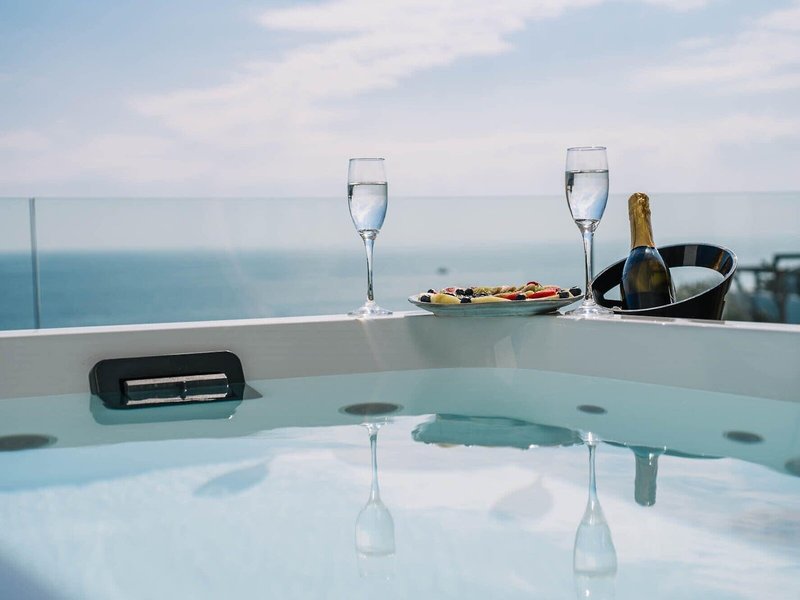 Akrotiri Olympus Luxury Suites 10