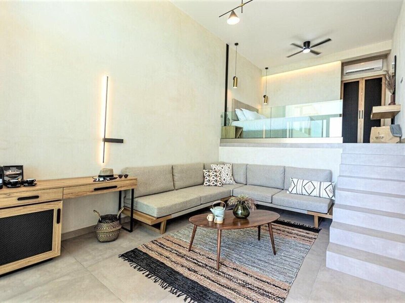 Akrotiri Olympus Luxury Suites 26