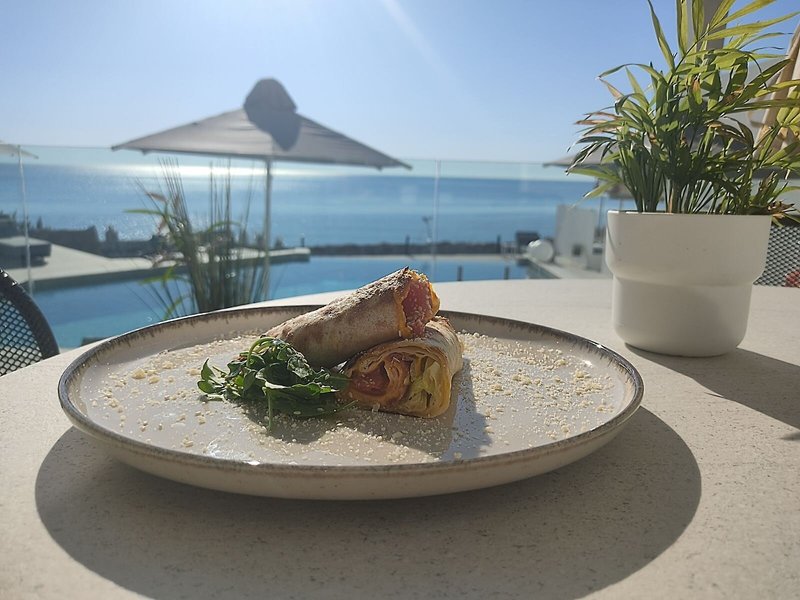 Akrotiri Olympus Luxury Suites 32