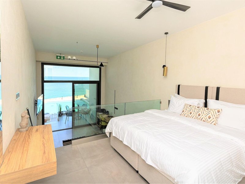 Akrotiri Olympus Luxury Suites 47