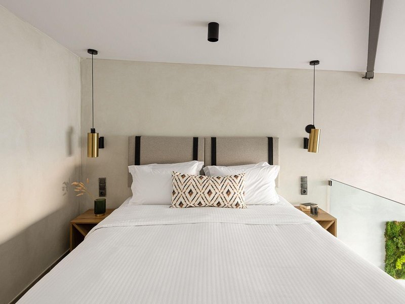 Akrotiri Olympus Luxury Suites 48