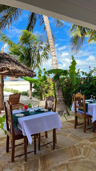 Karibu Beach Resort 6