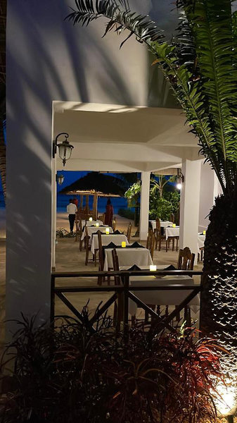 Karibu Beach Resort 9