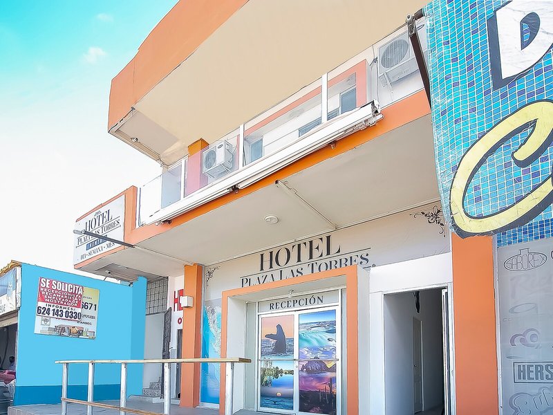 OYO Hotel Plaza Las Torres, Cabo San Lucas 3