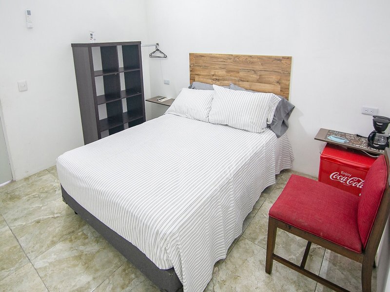 OYO Hotel Plaza Las Torres, Cabo San Lucas 8