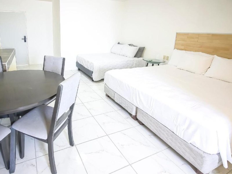 OYO Hotel Plaza Las Torres, Cabo San Lucas 12