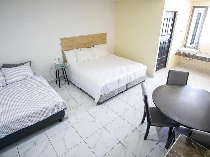 OYO Hotel Plaza Las Torres, Cabo San Lucas 16