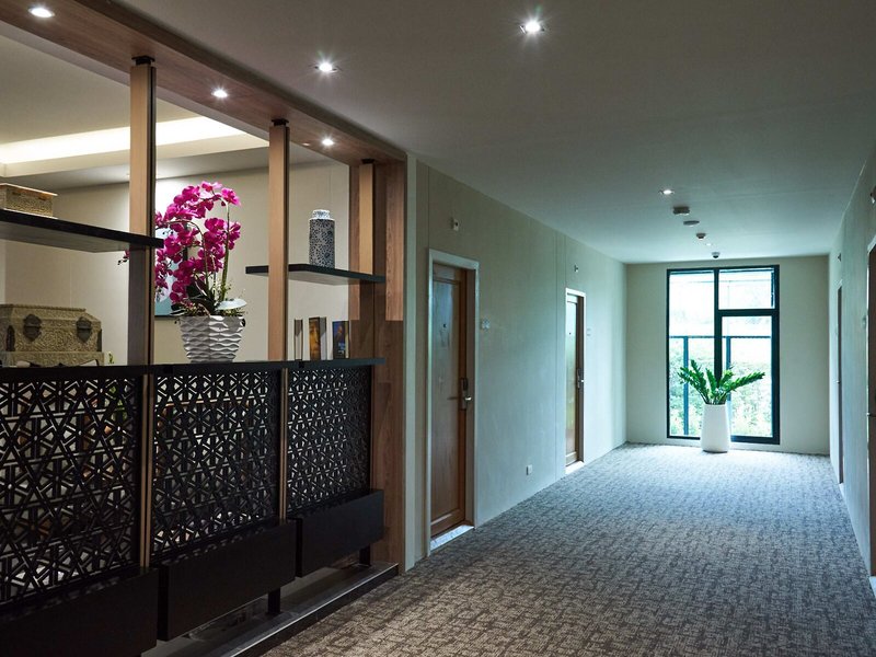 Almas Hotel Bangkok 5