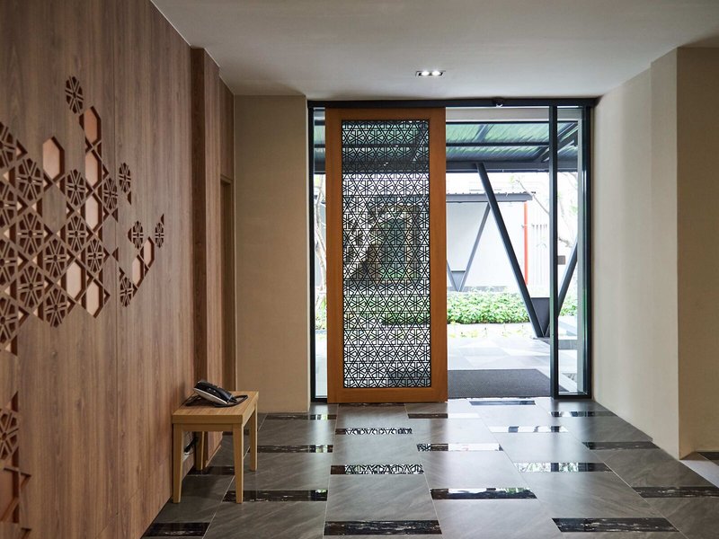 Almas Hotel Bangkok 10