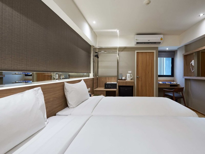 Almas Hotel Bangkok 21
