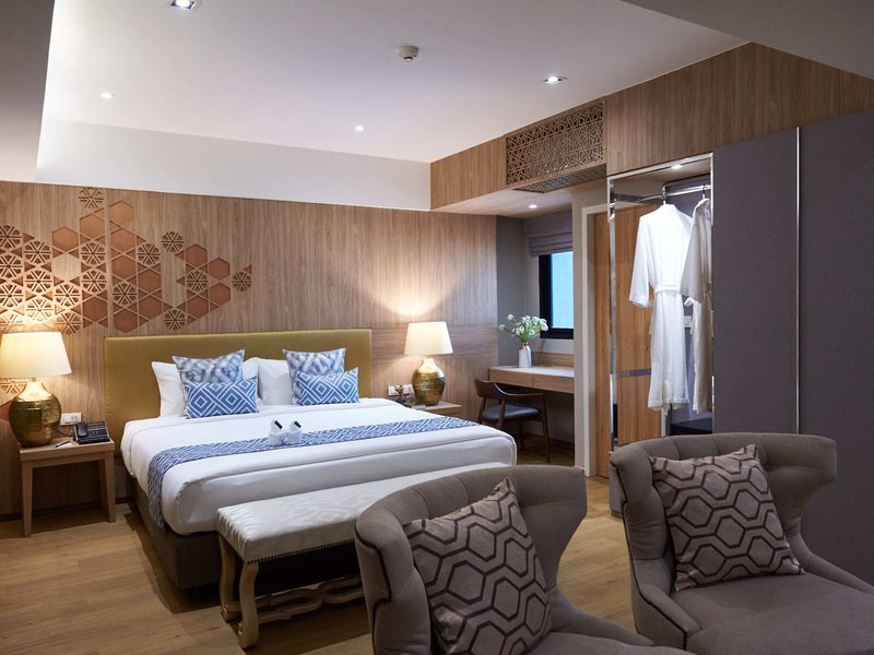 Almas Hotel Bangkok 22