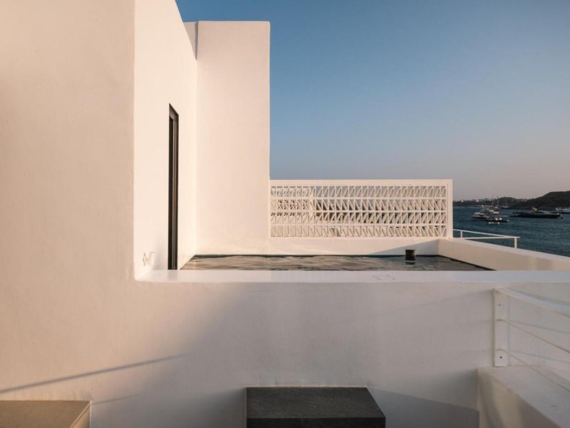 Cubic Hotel 2
