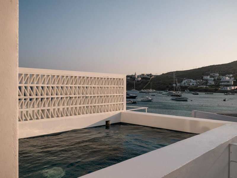 Cubic Hotel 13