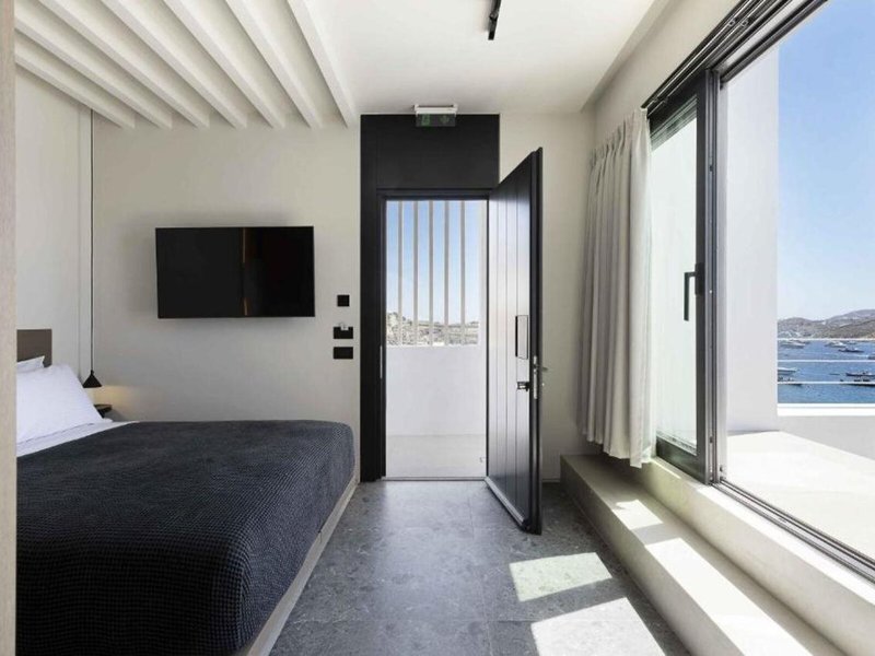 Cubic Hotel 24