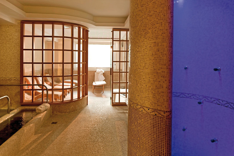 Excelsior Belvedere Hotel & Spa 10