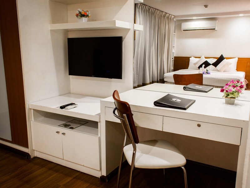 I-Residence Sathorn 18