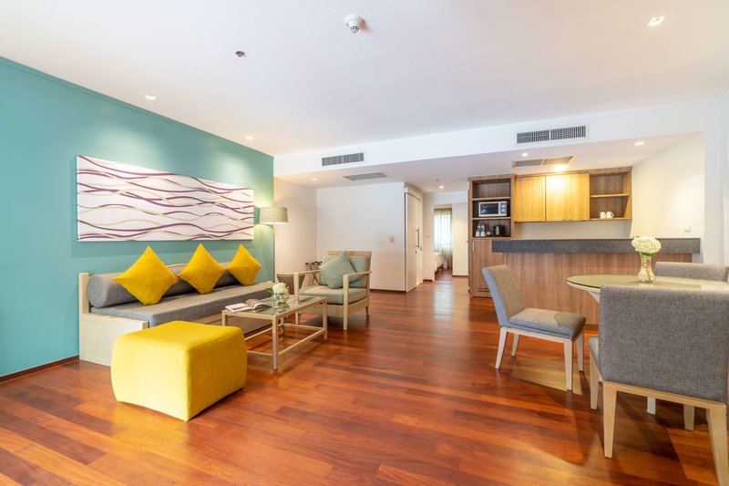 Radisson Resort and Suites Phuket 4