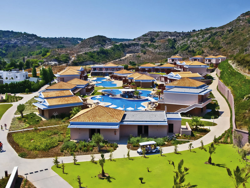 La Marquise Luxury Resort Complex 8