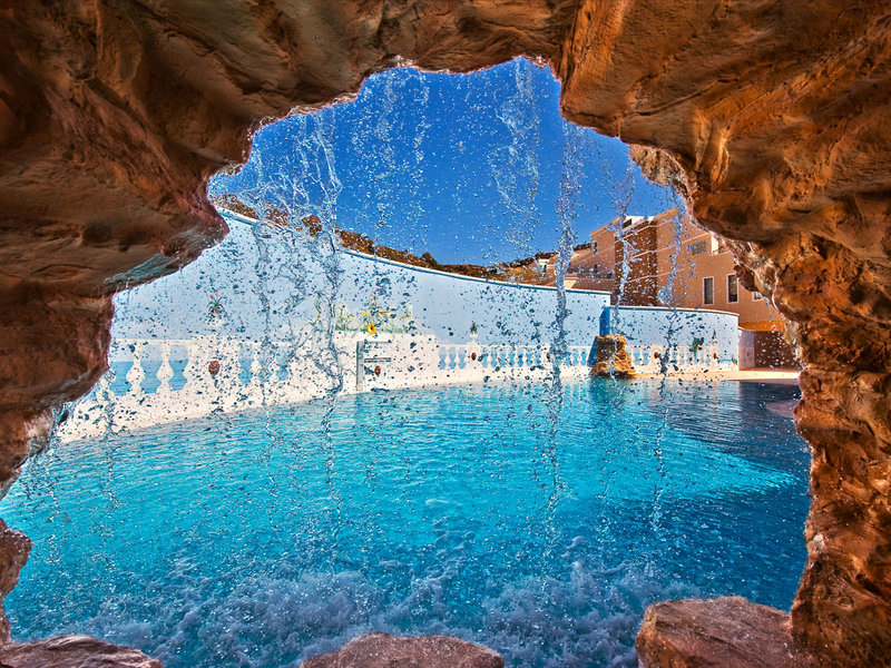 La Marquise Luxury Resort Complex 10