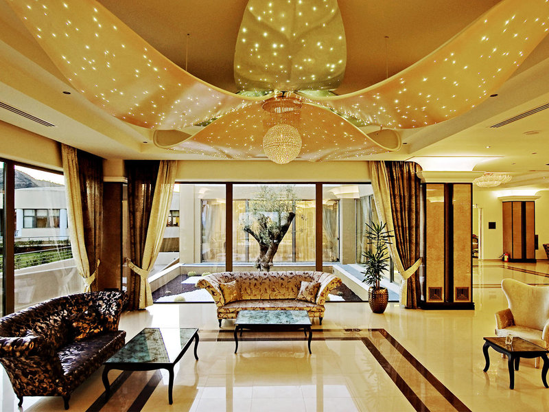 La Marquise Luxury Resort Complex 12