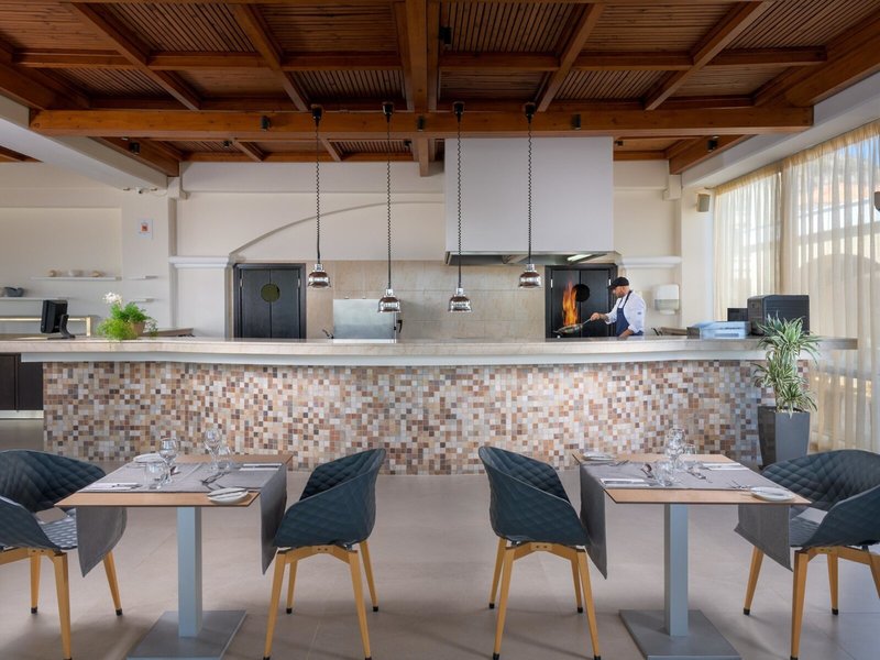 La Marquise Luxury Resort Complex 31