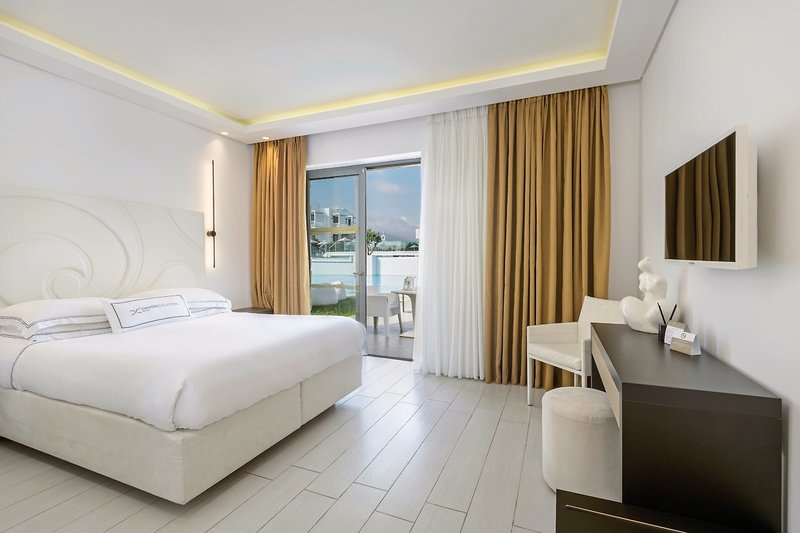 Diamond Deluxe Hotel 9