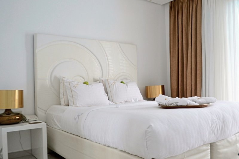 Diamond Deluxe Hotel 14