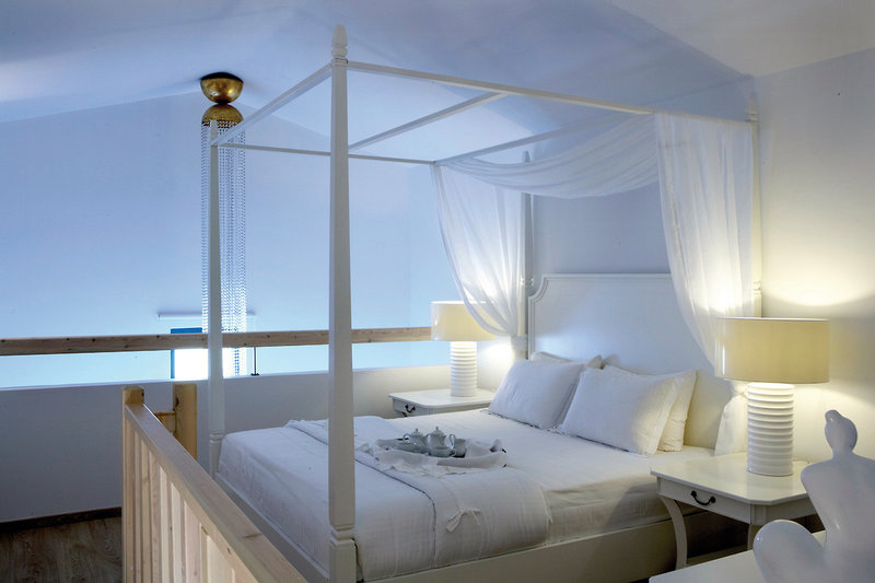 Diamond Deluxe Hotel 16
