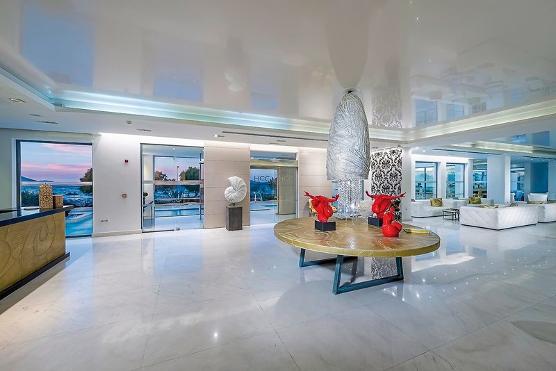 Diamond Deluxe Hotel 24