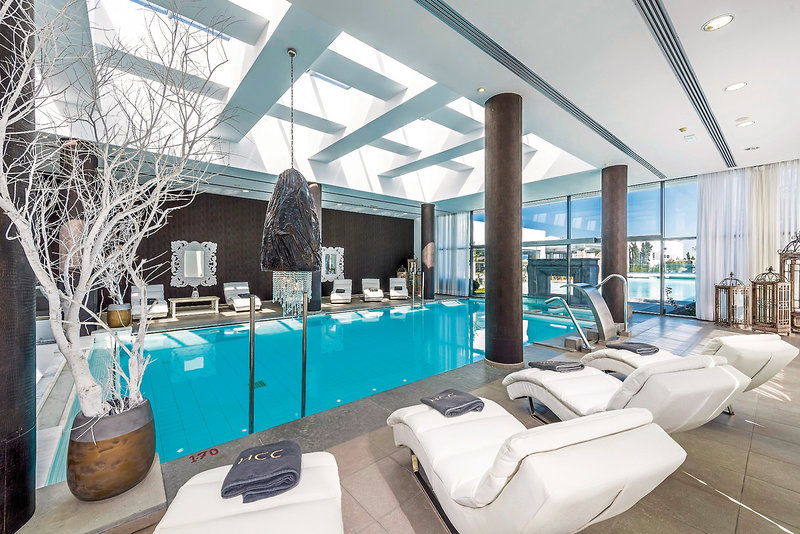Diamond Deluxe Hotel 27
